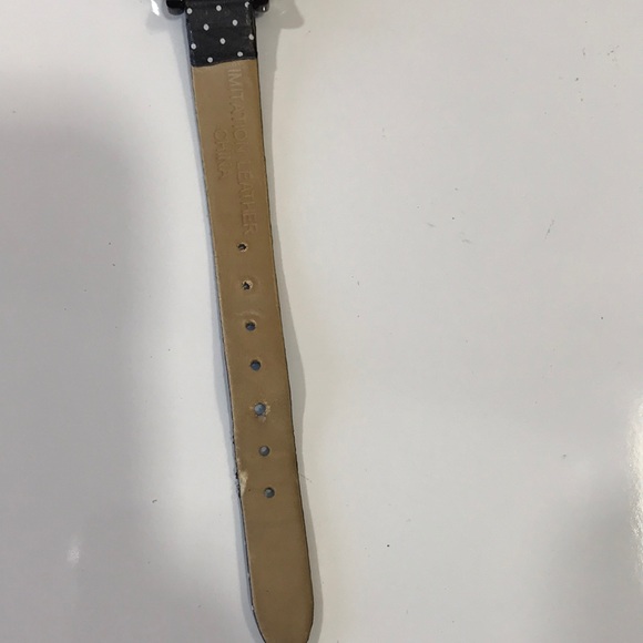 Disney park Minnie mouse watch black white bow tie - Picture 8 of 8